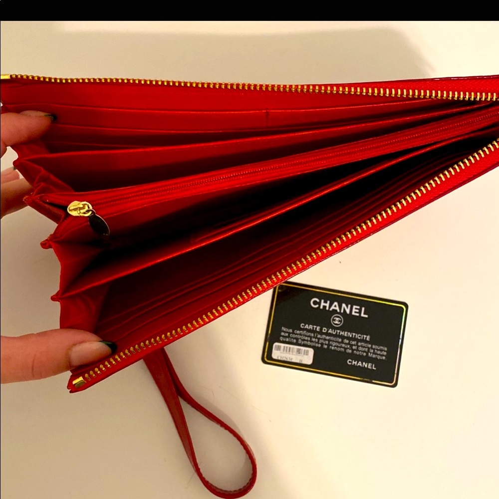 Chanel clutch